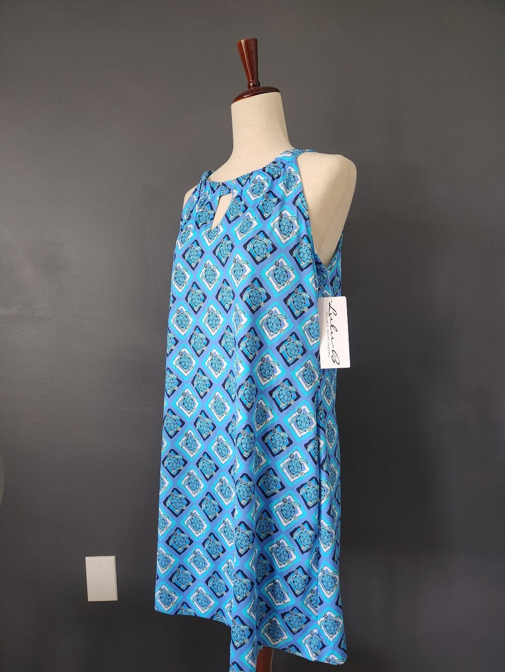 Lulu-B Keyhole Sea Turtle Print UPF 50+ Cooling Fabric Women's Size Large Dress